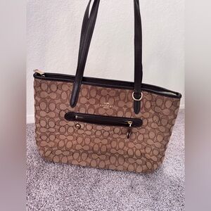 Coach Brown Logo Canvas Purse/ Tote With Leather Straps Zipper Lock G1981-37229